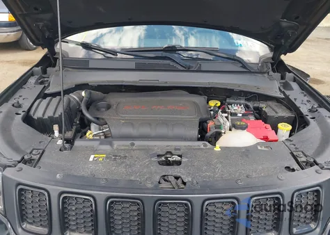 2019 Jeep Compass Altitude 4X4 z USA, uszkodzony, nr VIN 3C4NJDBB2KT598963